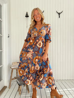 Tierra print- Eve Midi by Jaase